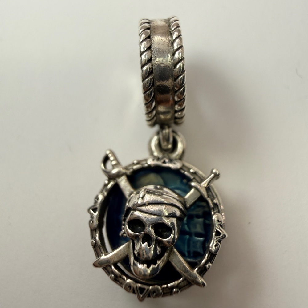 Pandora Disney Pirates of the Caribbean Skull Dangle Charm – S925 ALE- Rare
